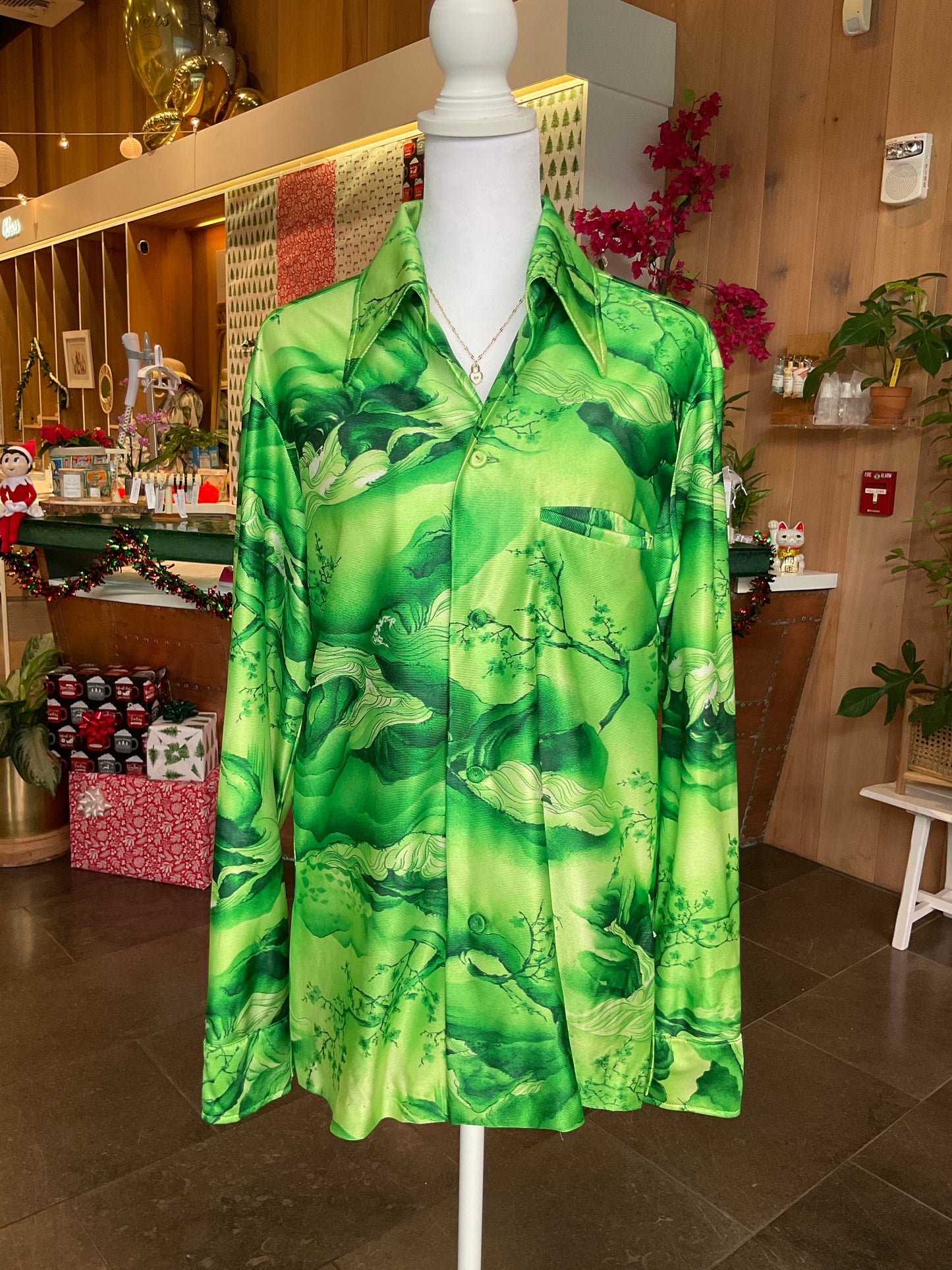 Vintage Aloha Shirt ~ Green Surf
